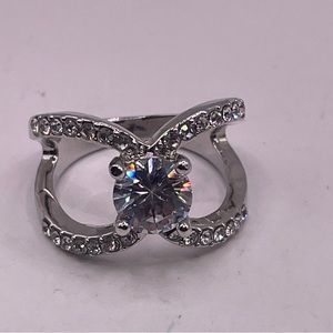 925 and cubic zirconia now hand solitaire Ring